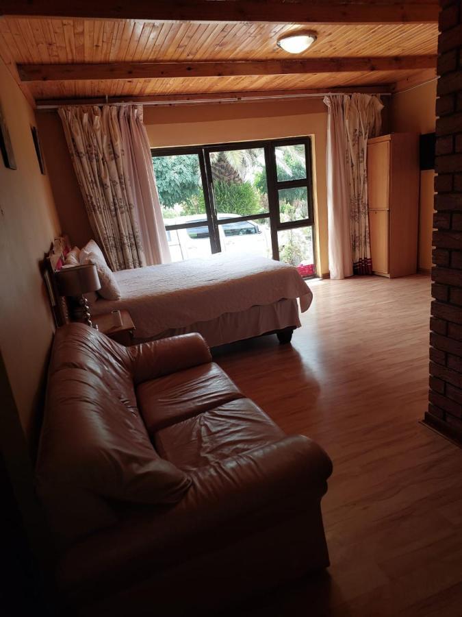 Lion Rock View Guesthouse 马塞卢 外观 照片